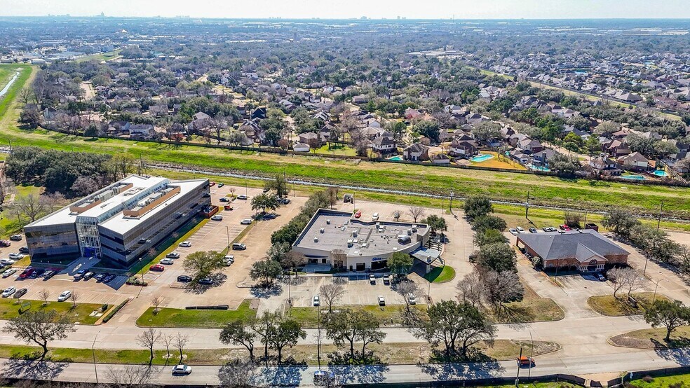 More Photos Of 11321 Fallbrook Dr, Houston Medical For Lease
