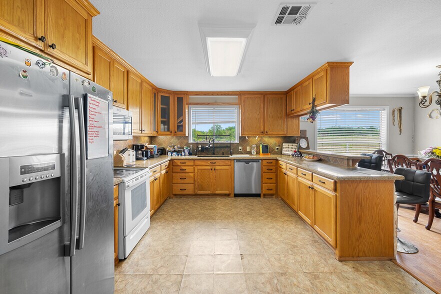 More Photos Of 9765 State Park Rd, Lockhart Land For Sale