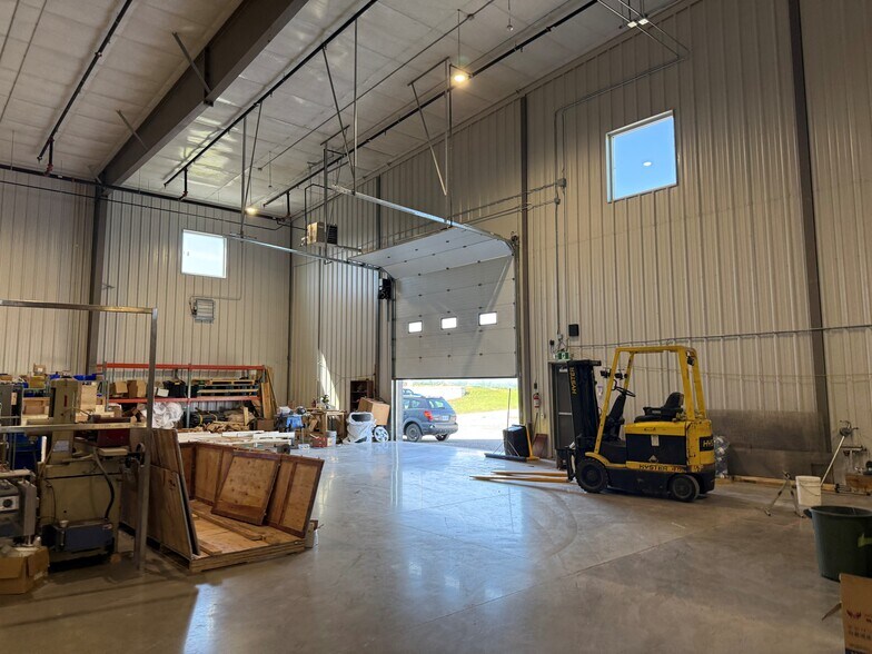 More Photos Of 465 Griffin Way, Woodstock Warehouse For Sale