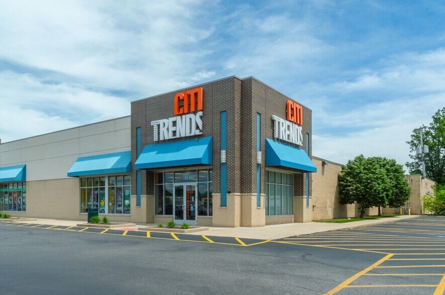 More Photos Of 22600-22690 Shore Center Dr, Euclid Unknown For Lease