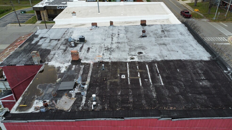 More Photos Of 108-112 E Main St, Vernon Storefront Retail Residential For Lease