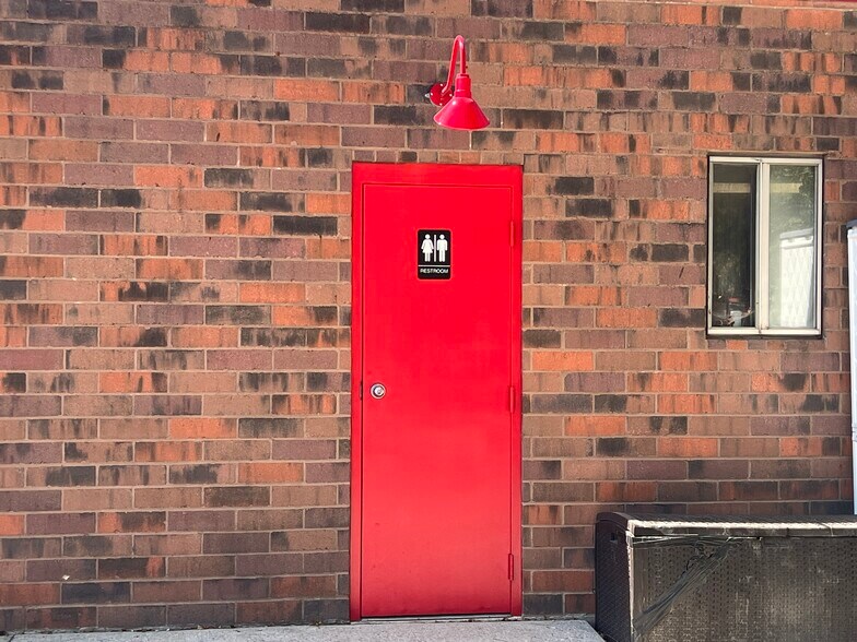 More Photos Of 440 W Main St, Lamoni Fast Food For Sale