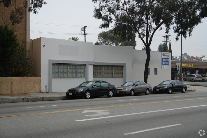 Primary Photo Of 4528 San Fernando Rd, Glendale Manufacturing For Lease