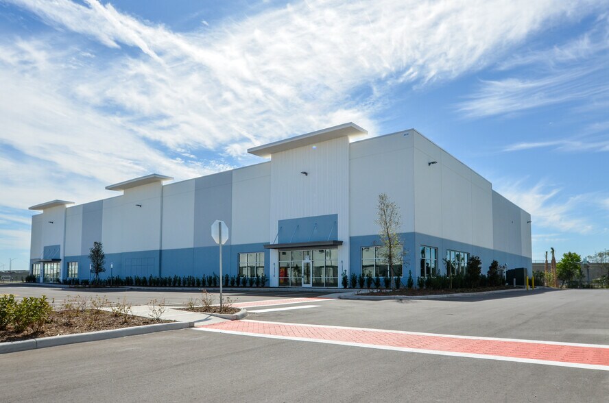 More Photos Of Narcoossee Road & State Road 528 Rd, Orlando Unknown For Lease