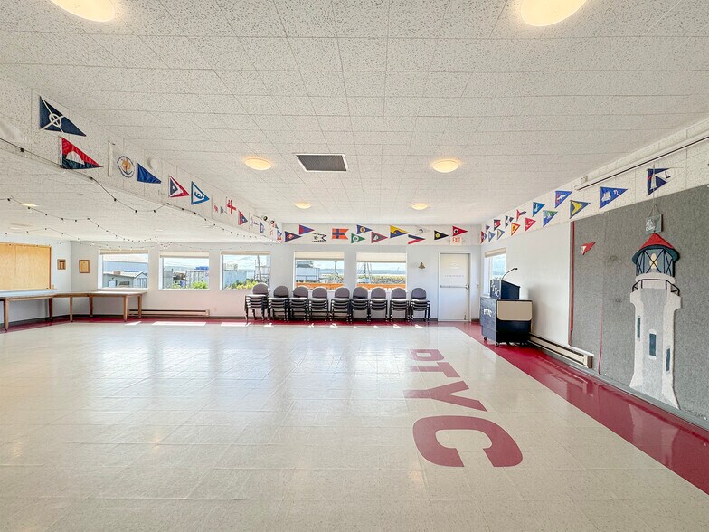 More Photos Of 2503 Washington Street, Port Townsend Specialty For Sale