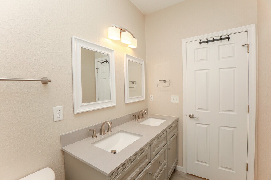 More Photos Of 1000 Gates Ave, Norfolk Apartments For Sale