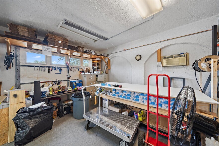 More Photos Of 4242 McIntosh Ln, Sarasota Storefront Retail Office For Sale