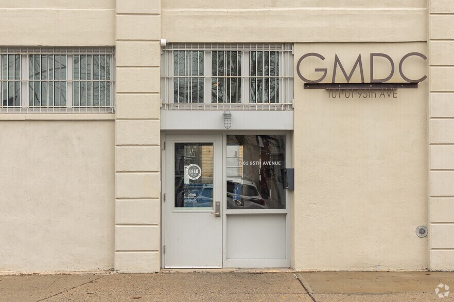 More Photos Of 101-01 95th Ave, Ozone Park Manufacturing For Lease