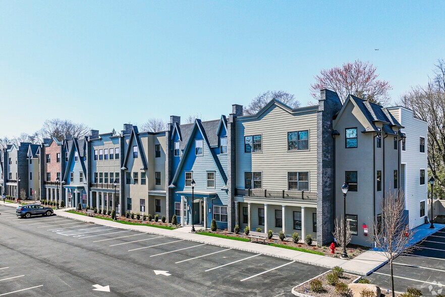 More Photos Of 175 Rock Rd, Glen Rock Apartments For Lease