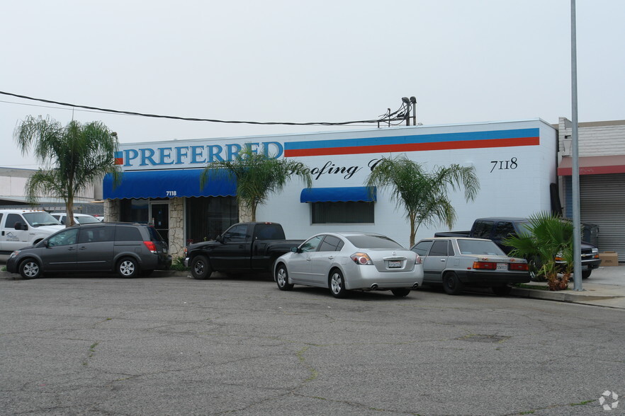 Primary Photo Of 7118 Gerald Ave, Van Nuys Flex For Lease