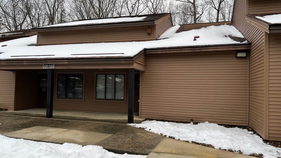 More Photos Of 3707 Latrobe Dr, Charlotte Office For Sale