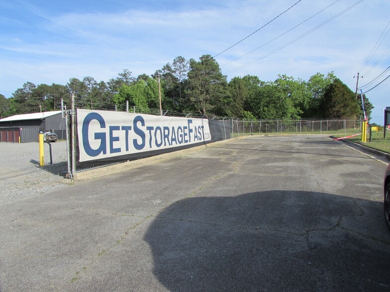 More Photos Of 5550 Hawkinsville Rd, Macon-Bibb Self Storage For Sale