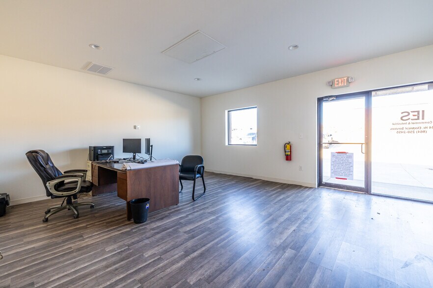 More Photos Of 4337 McBrayer Rd, Oakwood Warehouse For Sale