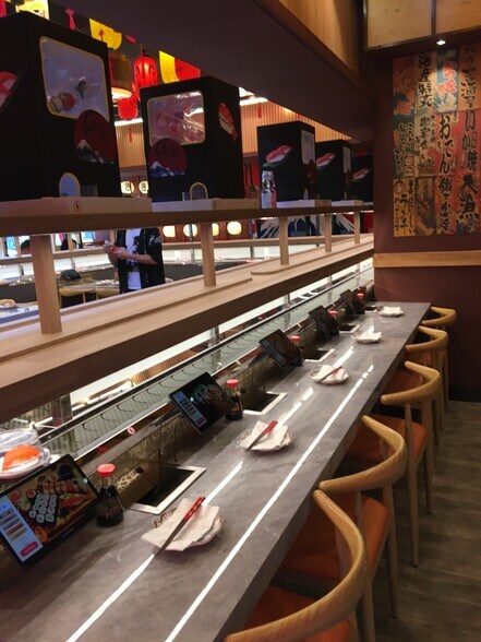 More Photos Of 758 State St, New Haven Restaurant For Sale