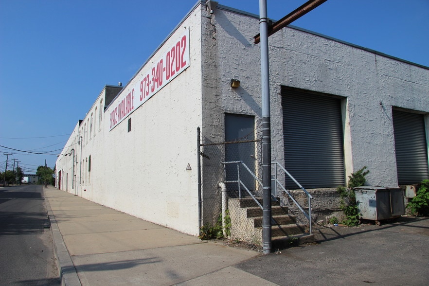 More Photos Of 6-32 E 5th St, Paterson Warehouse For Lease