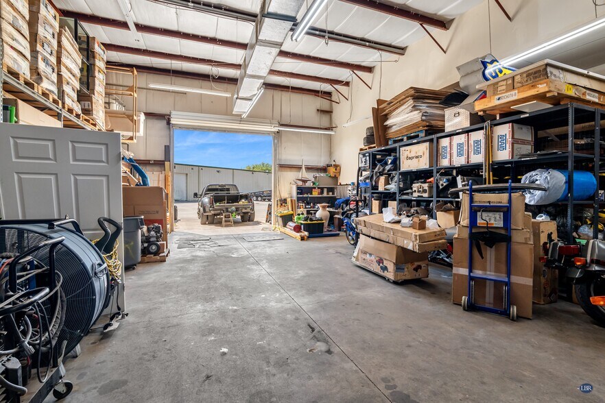 More Photos Of 4200 Dow Rd, Melbourne Unknown For Lease