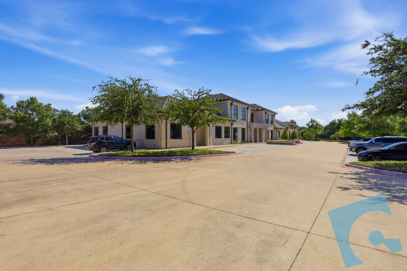 More Photos Of 8739 Davis Blvd, Keller Office For Sale