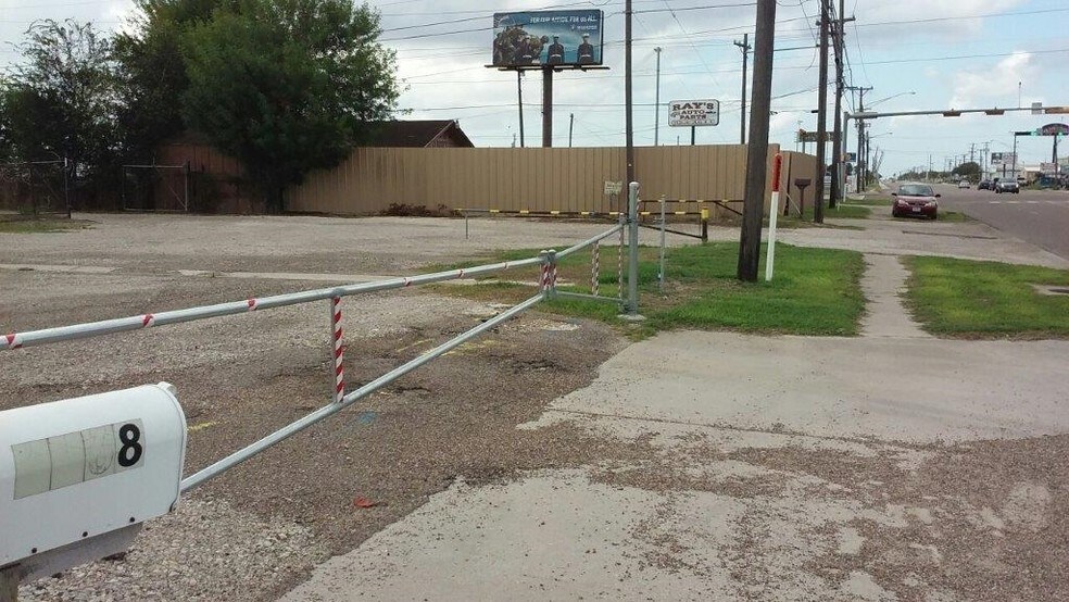 More Photos Of 5568 Ayers St, Corpus Christi Warehouse For Lease