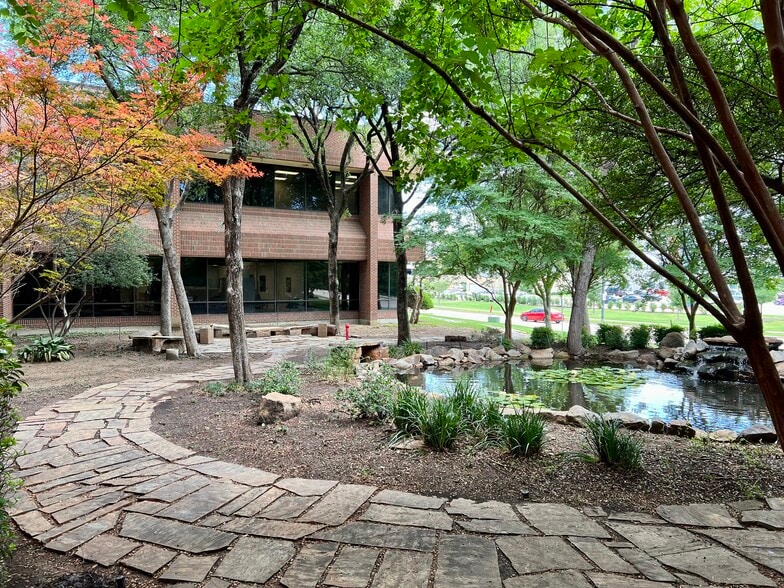 More Photos Of 5800 Campus Circle Dr E, Irving Office For Lease