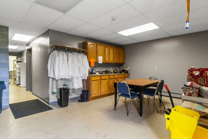 More Photos Of 2983 Cove Mountain Rd, Martinsburg Convenience Store For Sale