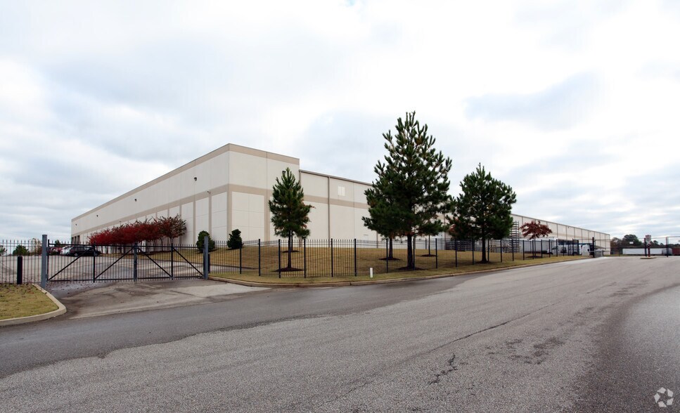 More Photos Of 5400 Distriplex Farms Dr, Memphis Distribution For Lease