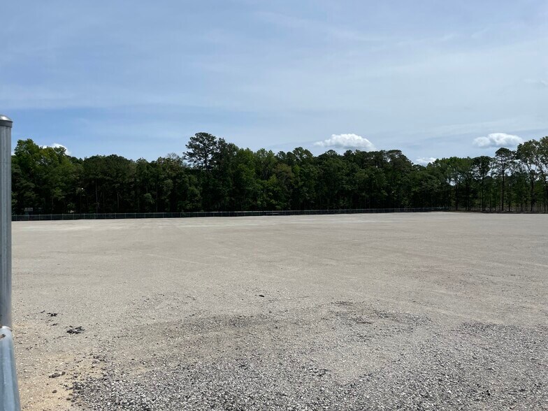 More Photos Of 5195 Ogeechee, Savannah Land For Lease