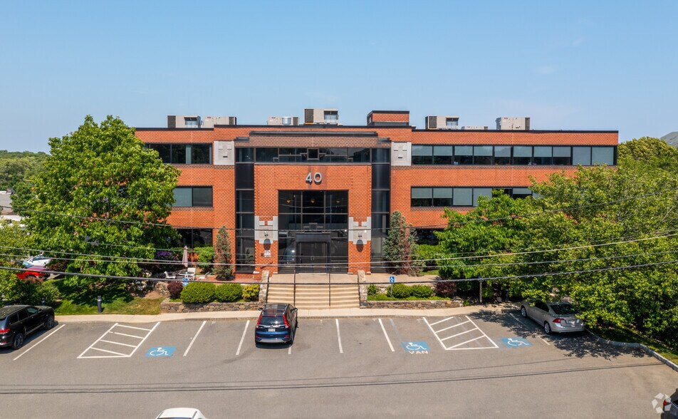 More Photos Of 40 Tioga Way, Marblehead Coworking Space