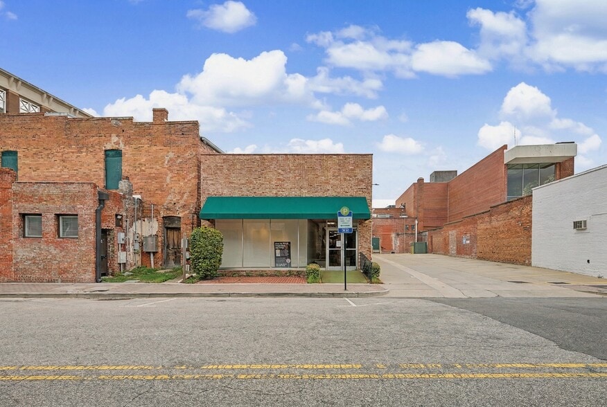 More Photos Of 127 Hay St, Fayetteville Storefront For Sale