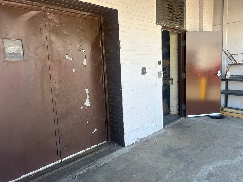 More Photos Of 425 Fairfield Ave, Stamford Warehouse For Lease