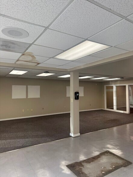 More Photos Of 301-305 N Goose Creek Blvd, Goose Creek Unknown For Lease