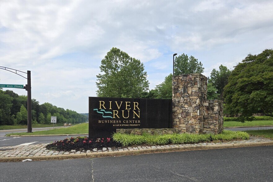 More Photos Of 8110 River Stone Dr, Fredericksburg Warehouse For Lease