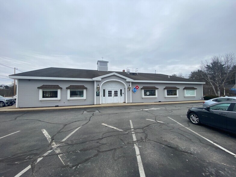 More Photos Of 184 Route 101, Bedford Bank For Lease