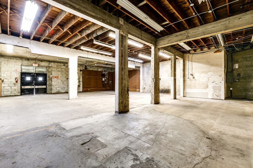 More Photos Of 811 S 21st Ave, Hollywood Freestanding For Lease