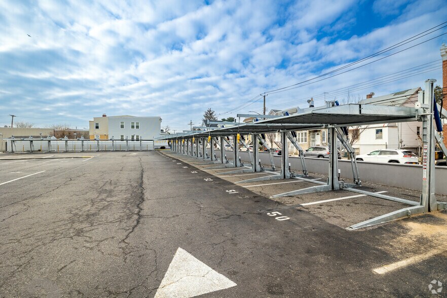 More Photos Of 20-07 127th St, College Point Hotel For Lease