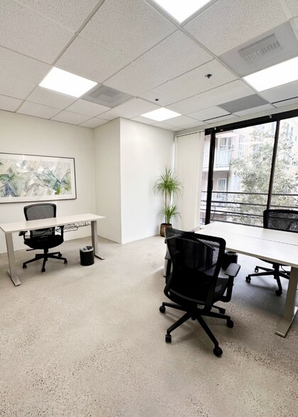 More Photos Of 1964 Westwood Blvd, Los Angeles Coworking Space