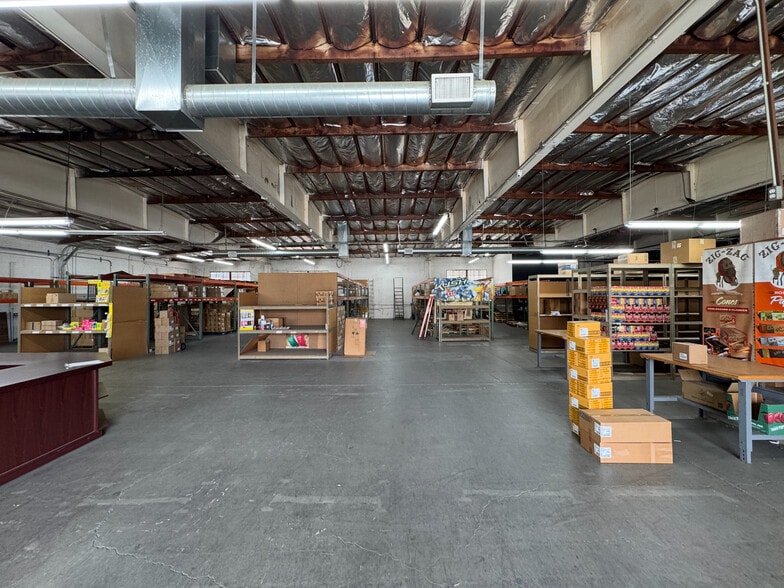 More Photos Of 336 S Anderson St - 1410 Boyd St, Los Angeles Manufacturing For Lease