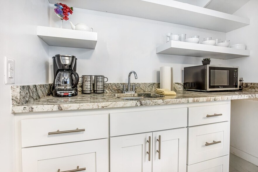 More Photos Of 2565 N State Highway 16, Fredericksburg Specialty For Sale