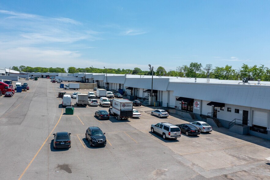 More Photos Of 3310-3422 Ambrose Ave, Nashville Warehouse For Lease