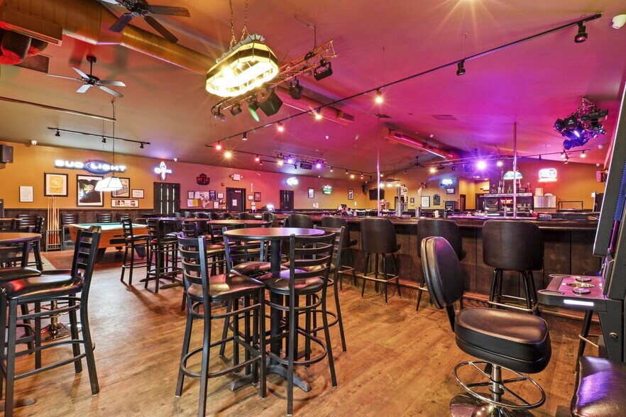 More Photos Of 1477 W Main St, Plymouth Bar For Sale