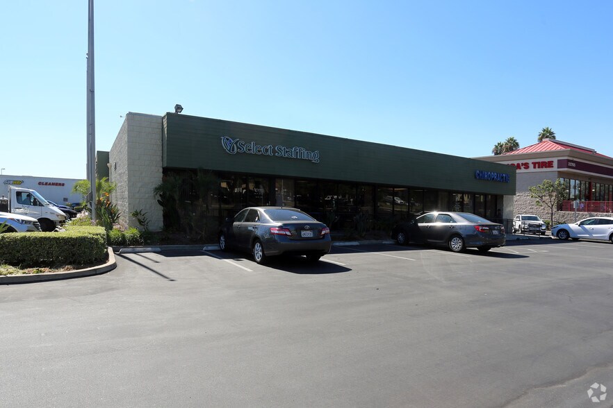 More Photos Of 22831 Lake Forest Dr, Lake Forest Office For Lease