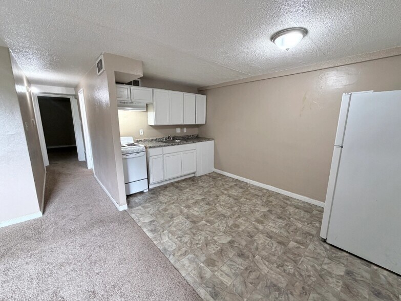 More Photos Of 9639-9640 Diamond Dr, Saint Louis Apartments For Sale