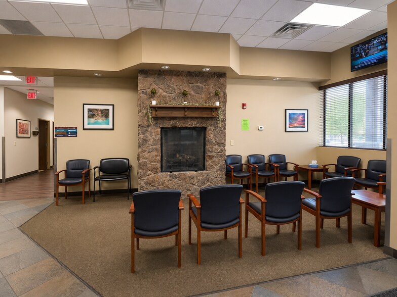 More Photos Of 2000 S Thompson St, Flagstaff Medical For Lease