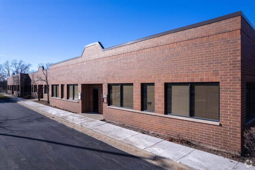 More Photos Of 1530-1558 Barclay Blvd, Buffalo Grove Unknown For Lease