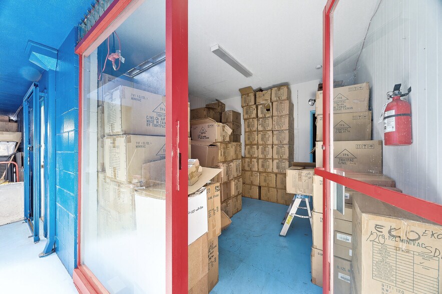 More Photos Of 1696 Centinela Ave, Inglewood Storefront Retail Residential For Sale