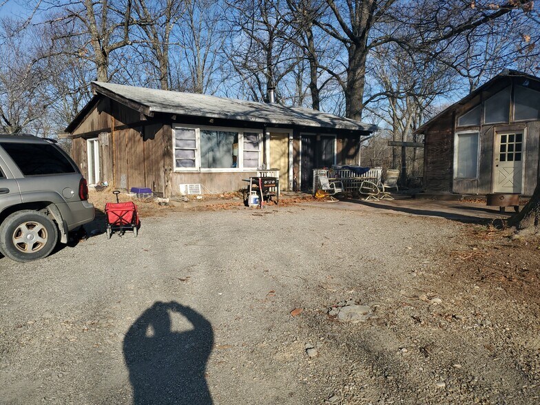 More Photos Of 115 Melanie Way, Hyde Park Apartments For Sale