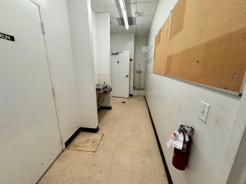 More Photos Of 4404 Old Rural Hall Rd, Winston-Salem Freestanding For Lease