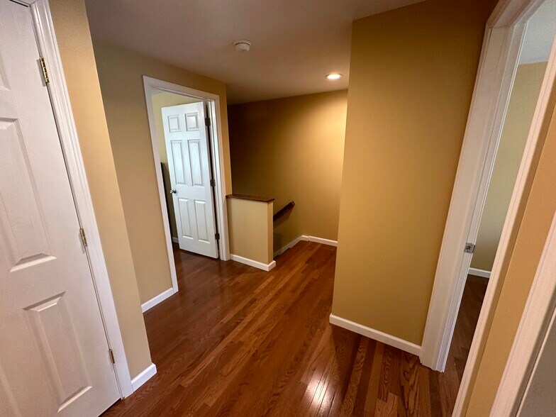 More Photos Of 205-274 Robert Dr, Syracuse Apartments For Sale