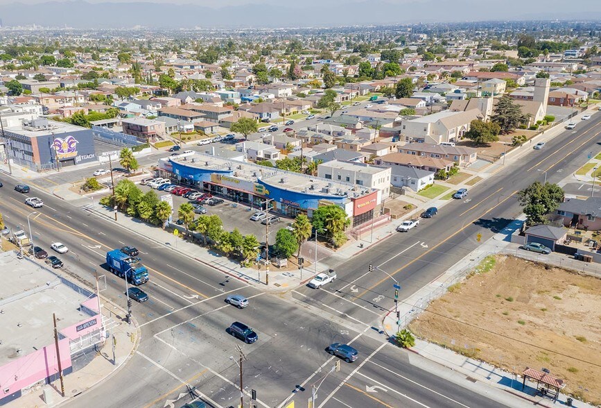 More Photos Of 10714 S Western Ave, Los Angeles Unknown For Lease