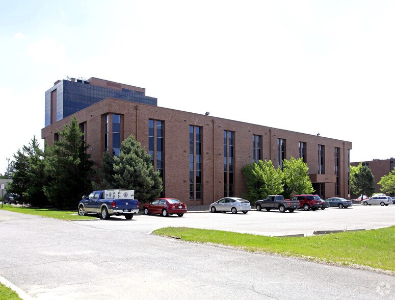 Primary Photo Of 3000 S Jamaica Ct, Aurora Office For Lease