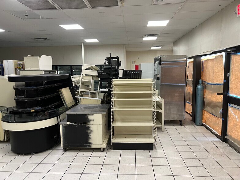 More Photos Of 10111 N Lamar Blvd, Austin Fast Food For Sale